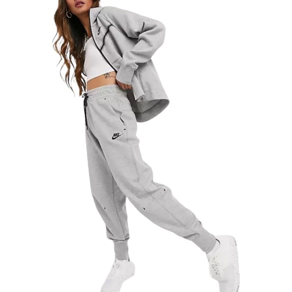 Nike Tech Fleece Grey Track Suit